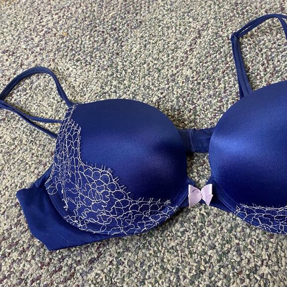 Victoria's Secret Very Sexy Push Up Pigeonnant Navy Blue Embroidered Bra Sz 34B - Picture 2 of 7